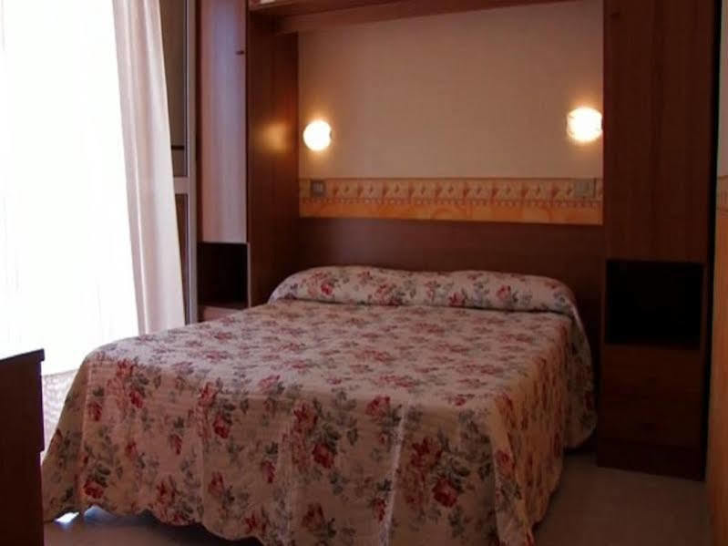 Acapulco Beach ليدو دي يسولو المظهر الخارجي الصورة
